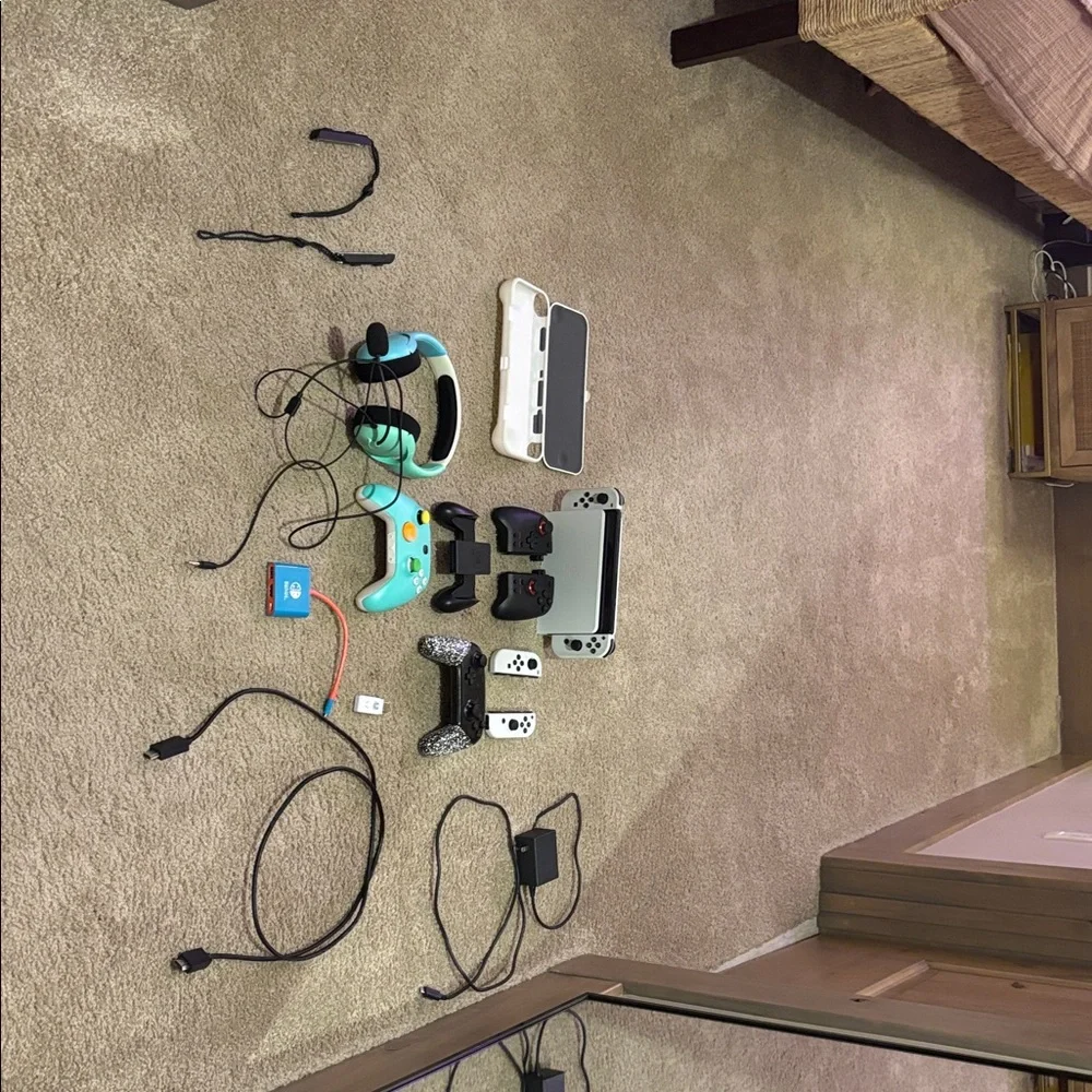 Nintendo switch oled (open for bargain)
